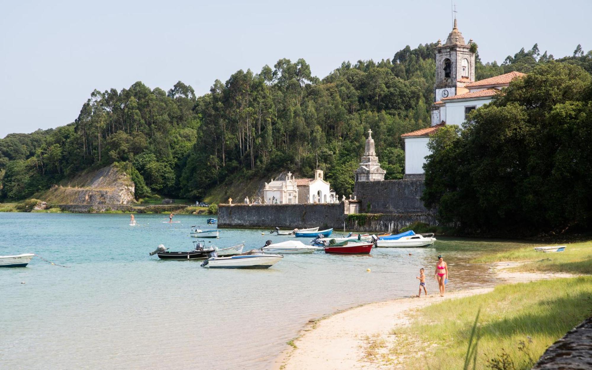 Affittacamere Casa En La Costa Con Wifi Jardin Y Barbacoa Llanes Esterno foto